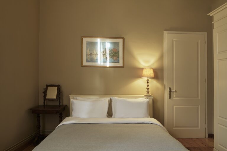 SYROU MELATHRON SUPERIOR DOUBLE ROOM