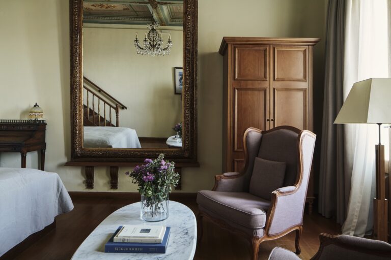 Syrou Melathron Two Bedroom Suite