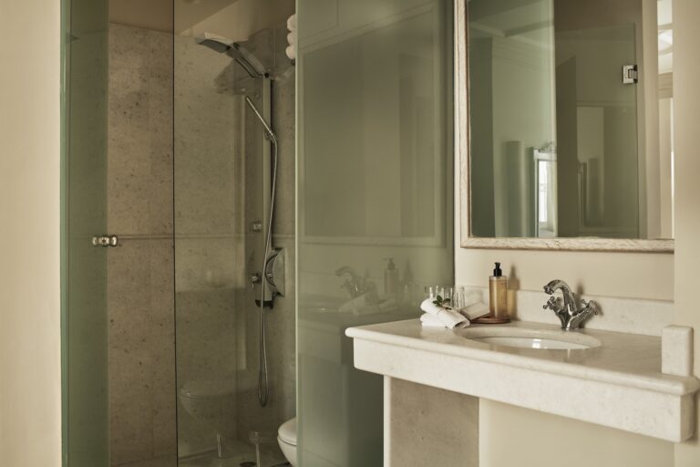 Syrou Melathron Two Bedroom Suite