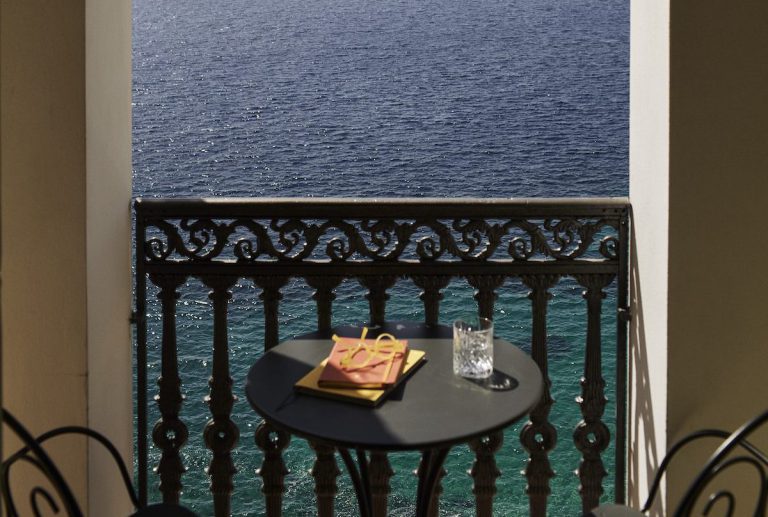 SYROU MELATHRON PREMIUM ROOM WITH SEA VIEW