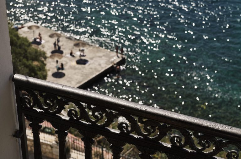 SYROU MELATHRON PREMIUM ROOM WITH SEA VIEW