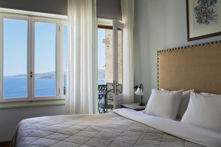 SYROU MELATHRON DELUXE DOUBLE ROOM WITH SEA VIEW
